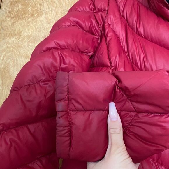 🍄 Calvin Klein Packable Lightweight Red Puffer Coat - Picture 7 of 8